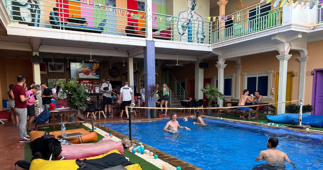 The Funky Village (Adults Only) Siem Reap Buitenkant foto