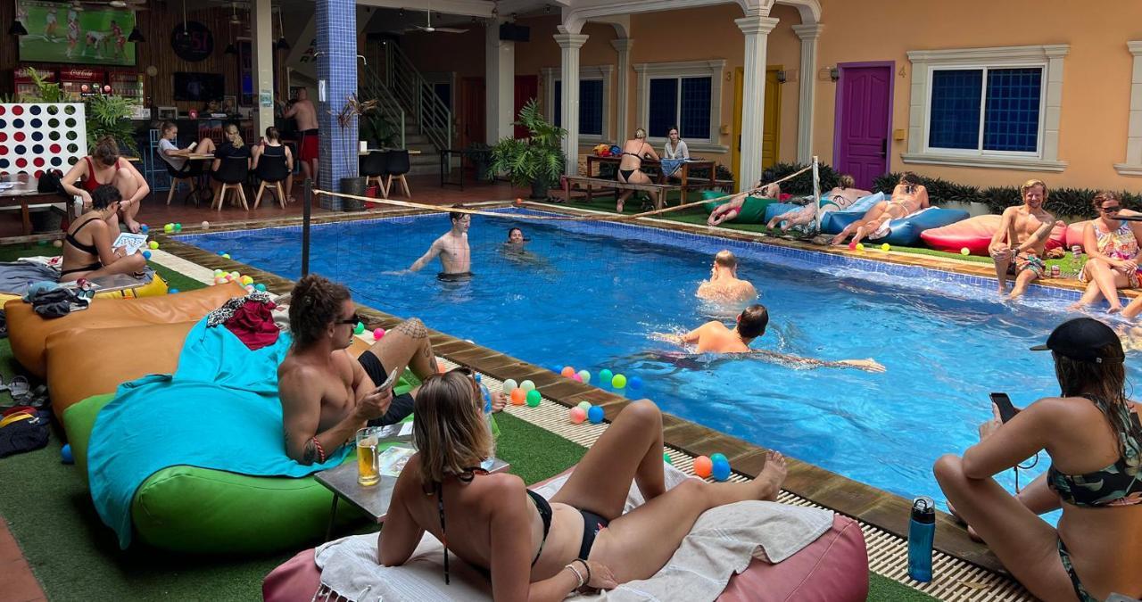 The Funky Village (Adults Only) Siem Reap Buitenkant foto